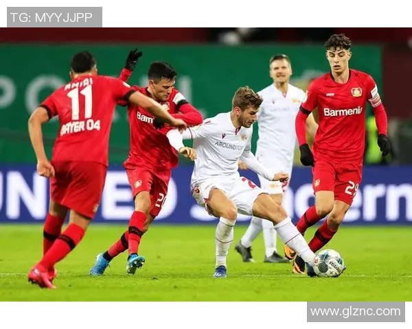 南京足球队战术解析：聚焦球队风格与比赛策略的深度探讨